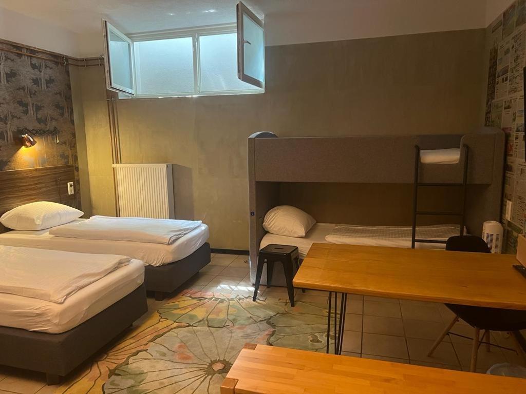 Koby Work&stay Souterrain Apartment, Wifi&komfort *